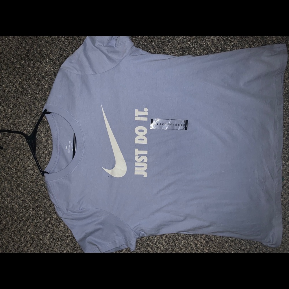 Nike tee